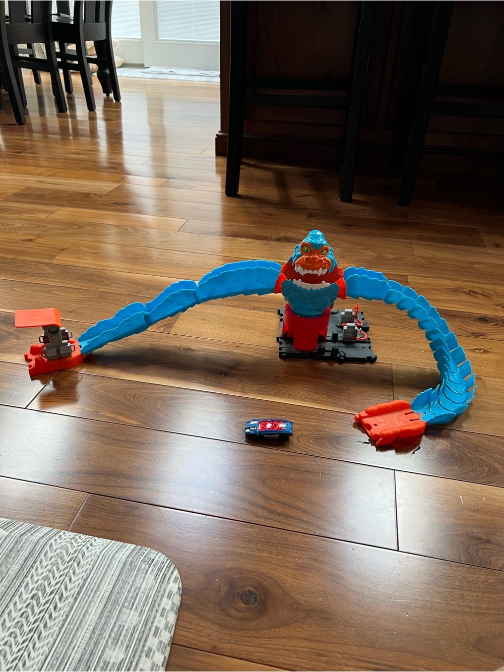 Hot wheels city gorilla set